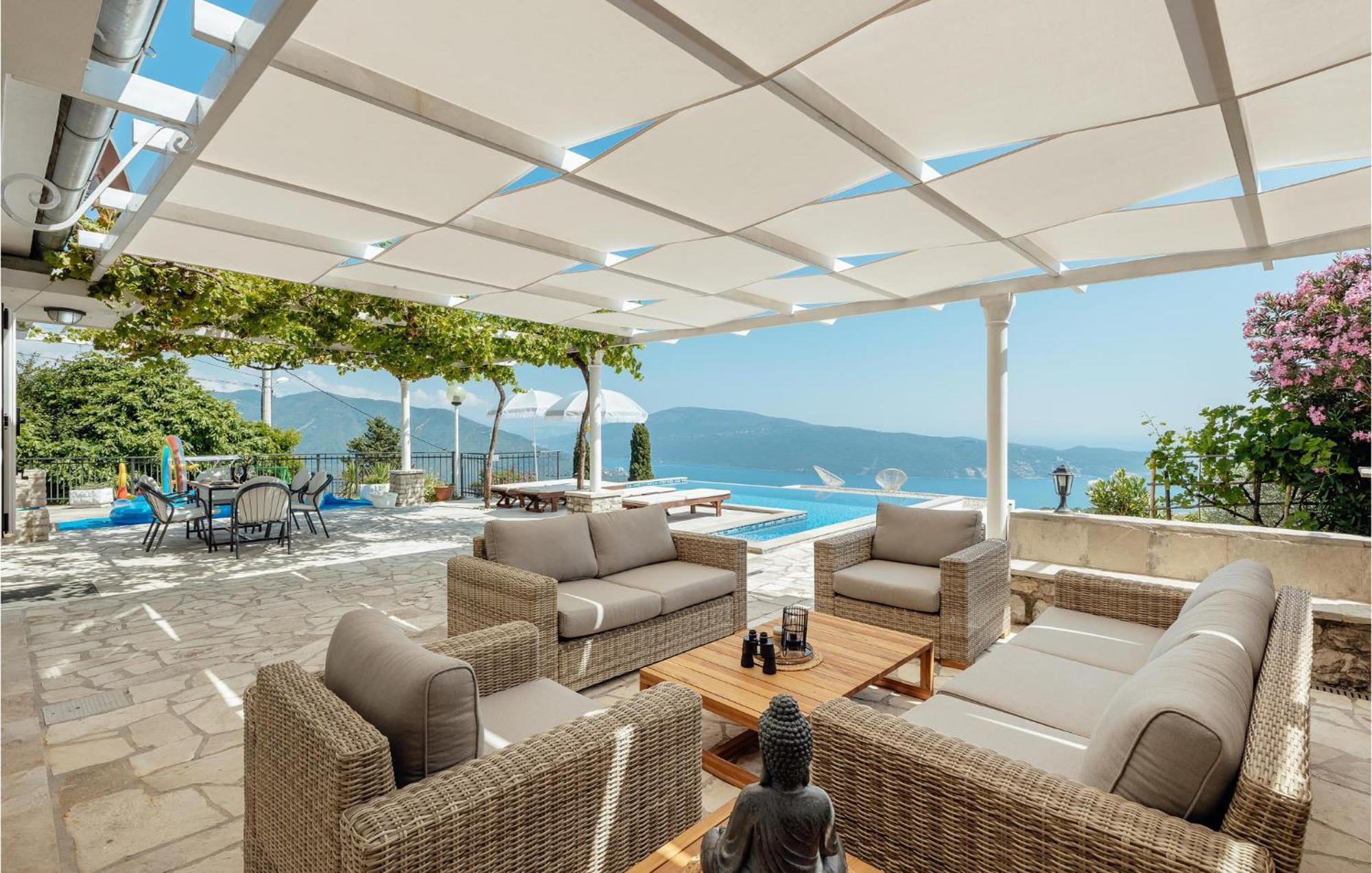 Amazing Home In Herceg Novi With House Sea View Exterior foto